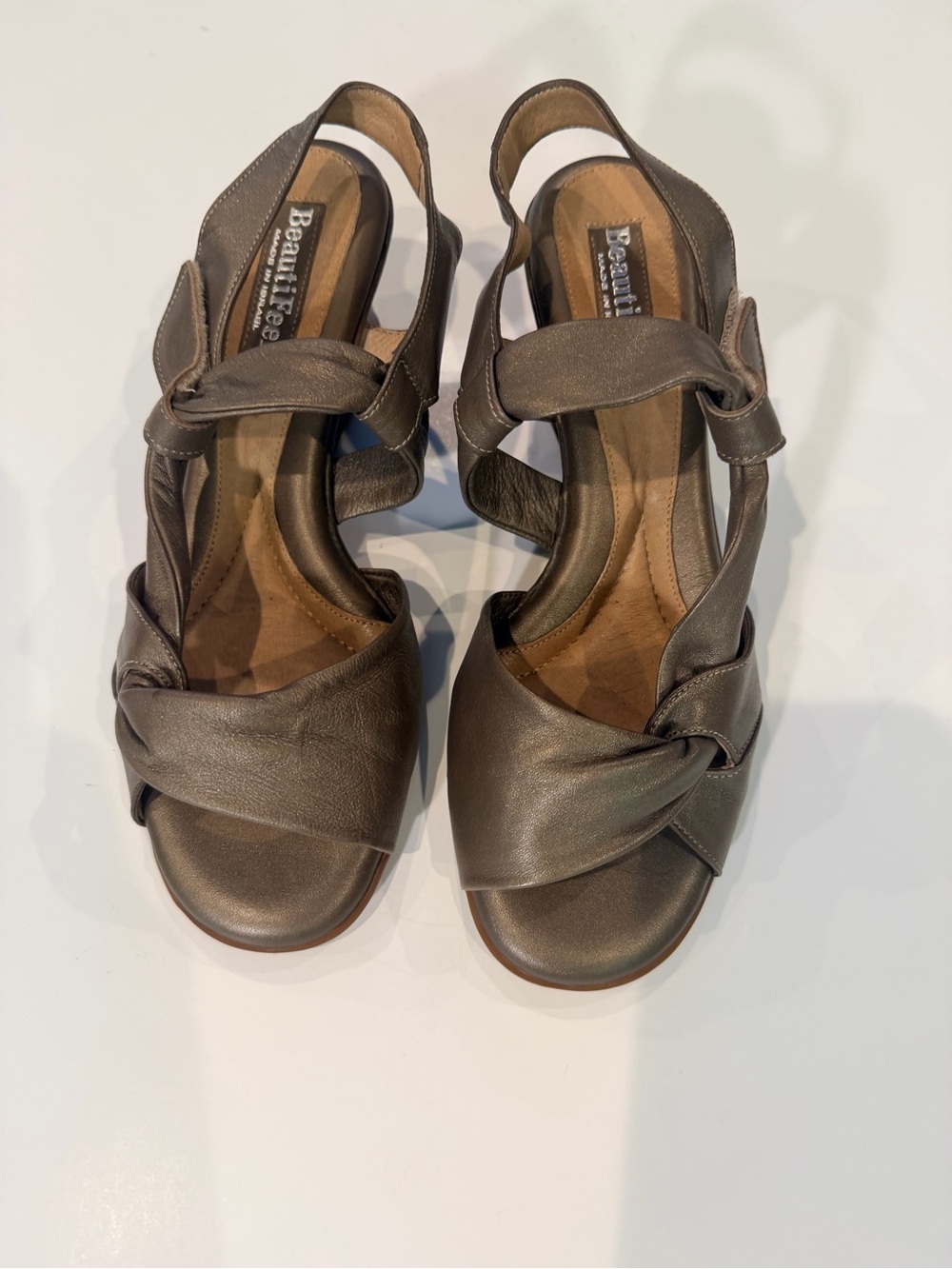 BeautiFeel Metallic Bronze Knotted Slingback Sandals